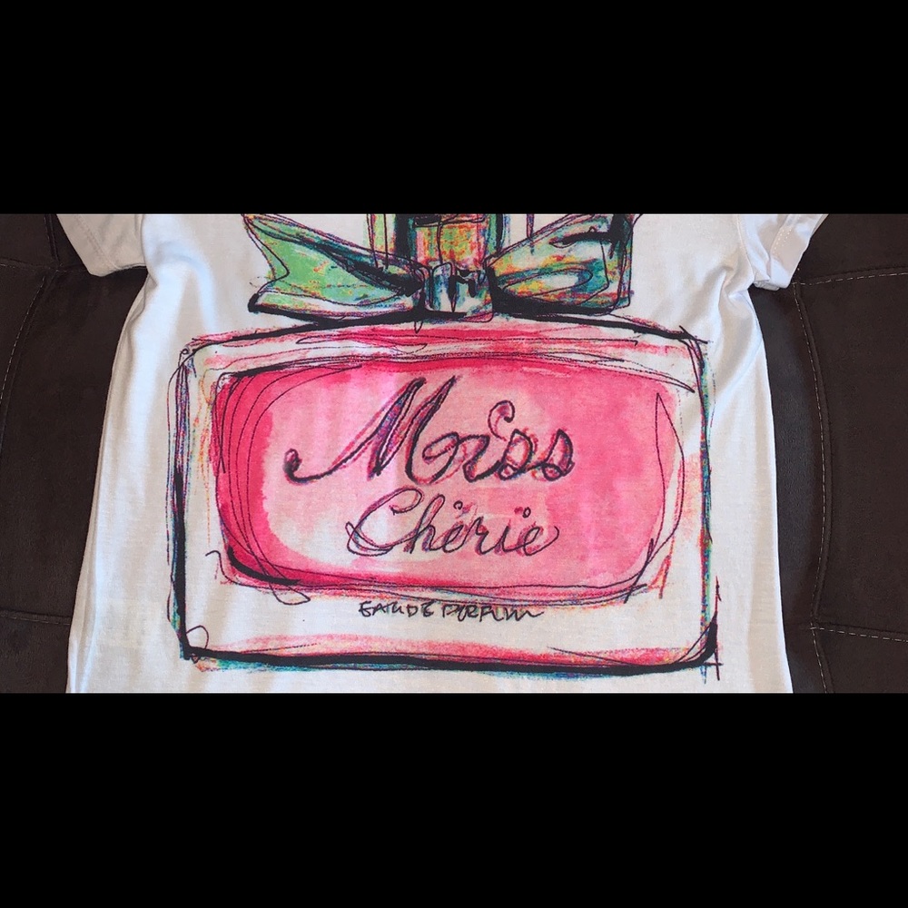 Short sleeve tee